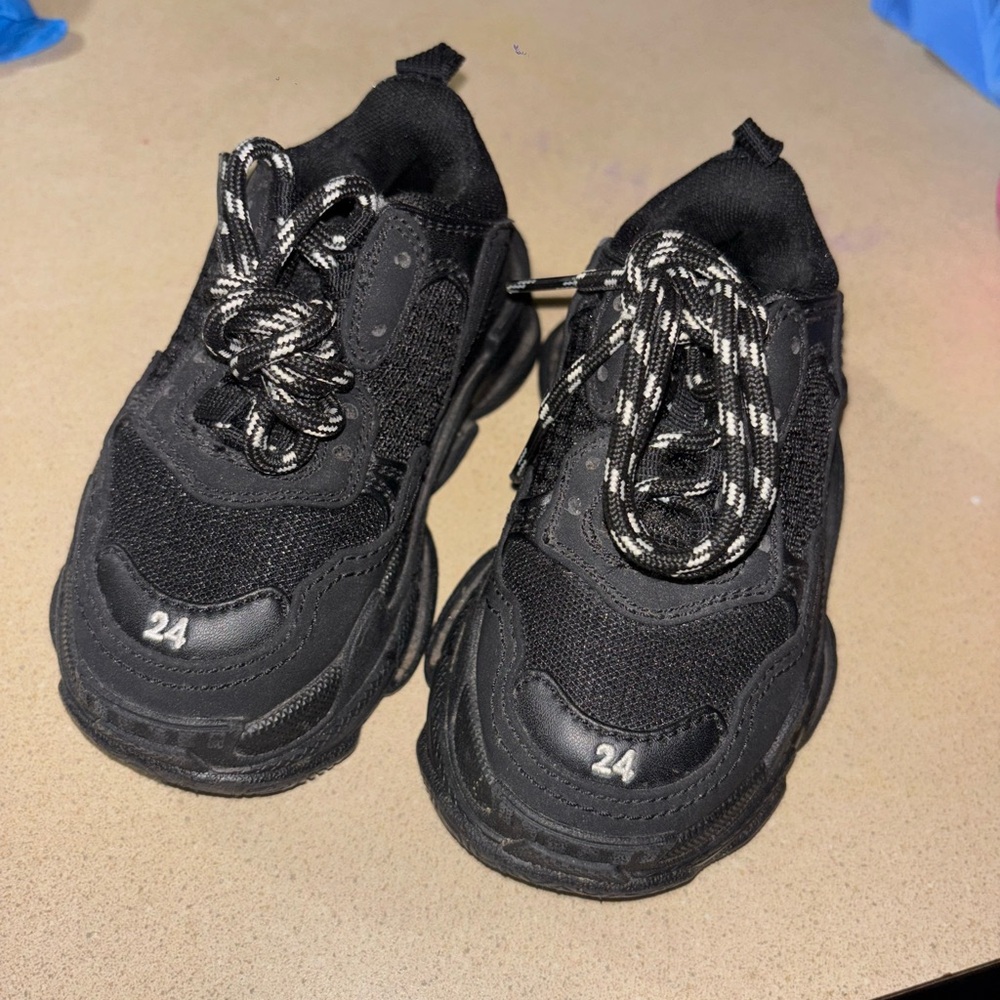Balenciaga Black Chunky Sneakers